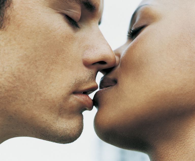 10 Malos hábitos que las personas aprenden emulando el sexo en la pornografía