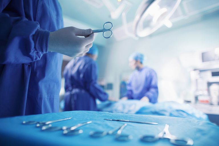 10 Cosas que su cirujano de la columna vertebral debe saber antes de la cirugía