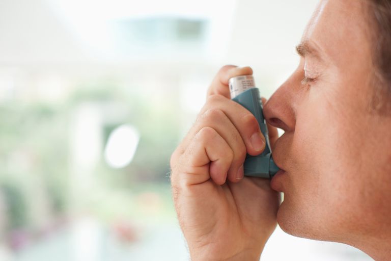 Broncodilatador versus Inhalador de esteroides para la EPOC o ataque de asma
