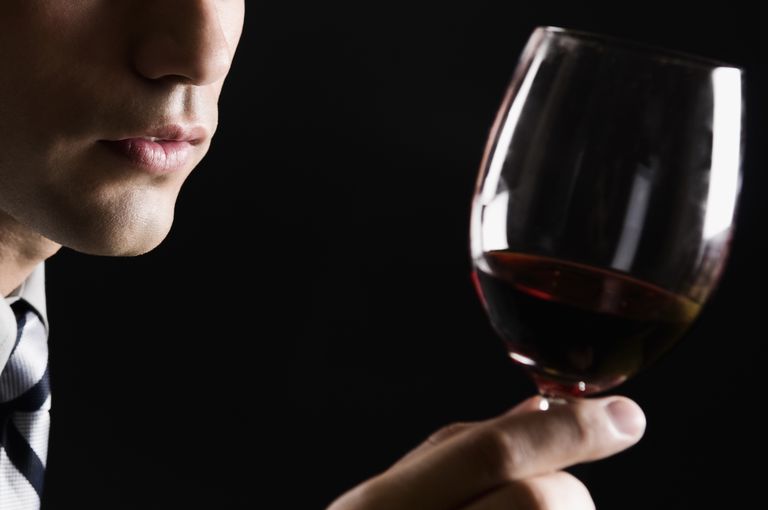 ¿Puede beber alcohol mientras toma Lipitor y otras estatinas?
