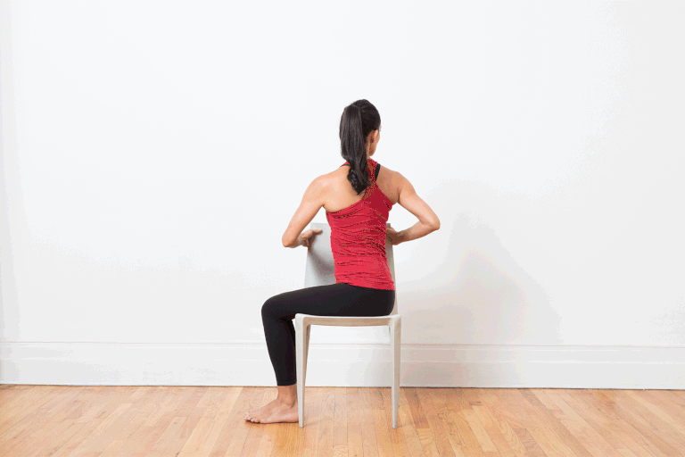 Estiramientos de Yoga Esenciales para Dolor de Espalda Baja