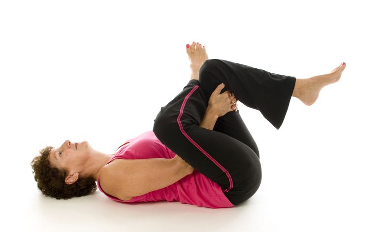 Estiramientos musculares de cadera externos para aliviar el dolor de espalda baja