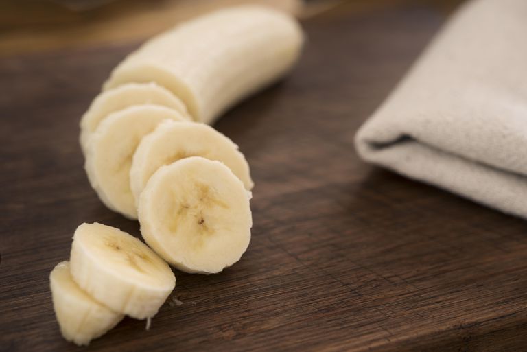 Averigüe la cantidad sorprendente de azúcar y carbohidratos en plátanos