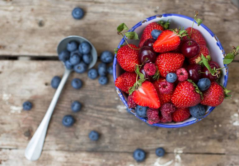 Los 10 mejores alimentos antienvejecimiento que se adaptan a su dieta