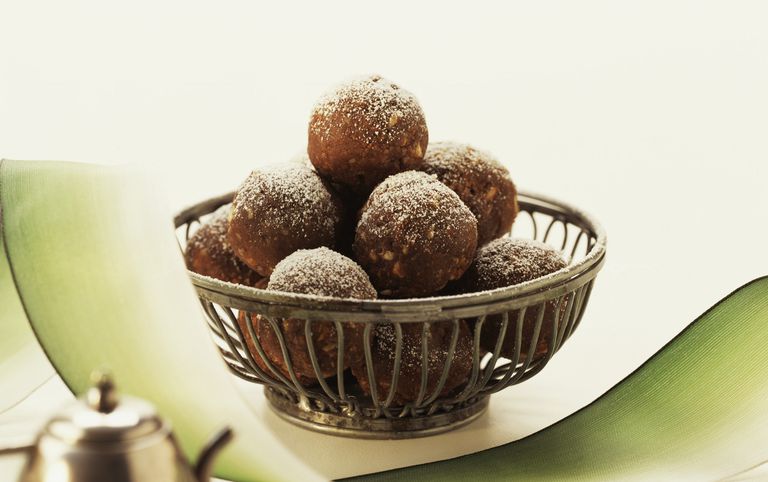 Pruebe estas bolas de ron de chocolate sin gluten que también son sin azúcar