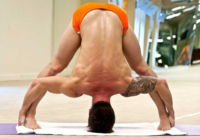 Qué esperar durante tu primera clase de Bikram Yoga