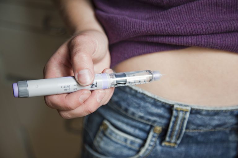 ¿Por qué debería girar donde inyecto insulina?