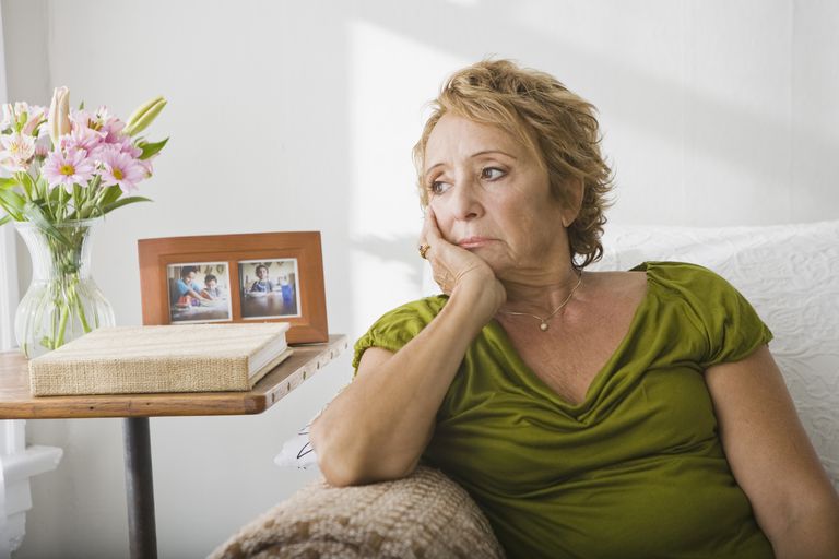 10 Señales de advertencia de la enfermedad de Alzheimer