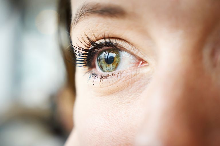 13 Razones por las que puede tener ojos enrojecidos o inyectados en sangre