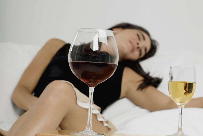 30 Días para dormir mejor: evite el alcohol cerca de la hora de acostarse