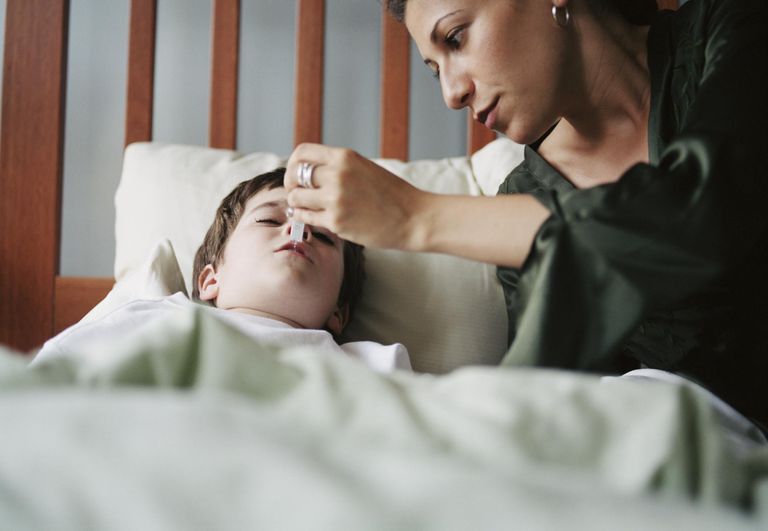 5 Maneras de cuidar a un niño con gripe