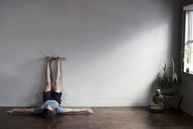 6 Yoga restaurativo clásico Poses para la práctica en el hogar