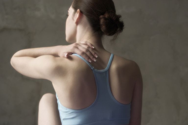 7 Pasos para prevenir lesiones en la clase de yoga