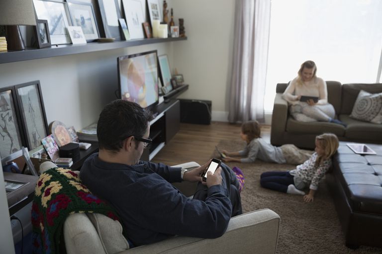 Un aumento en el tiempo de pantalla puede aumentar los factores de riesgo de diabetes en niños