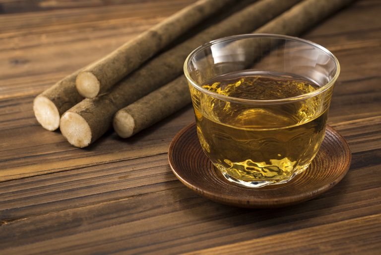 Beneficios del té de raíz de bardana y efectos secundarios Coun Recuentos de calorías e información nutricional