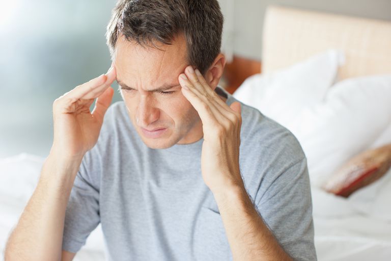 Enfrentando dolores de cabeza después de un derrame cerebral