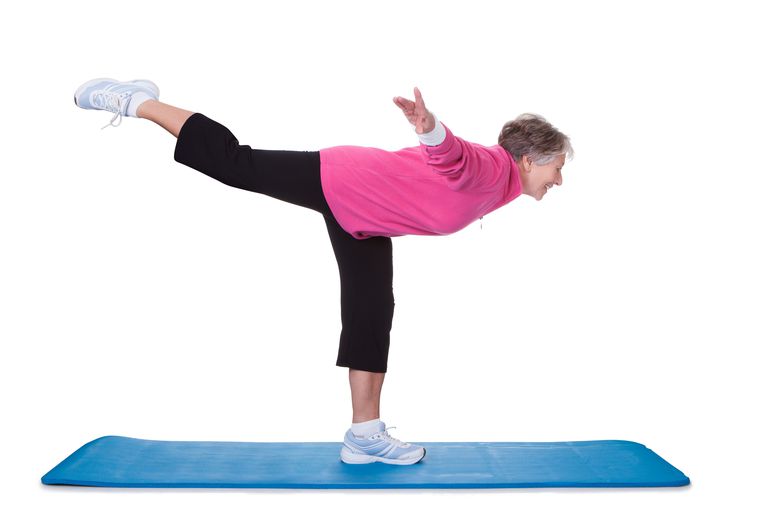 Cómo aliviar su dolor de espalda con desafíos de equilibrio con una sola pierna