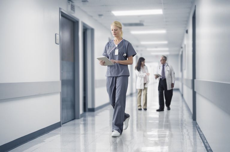 Diferencias entre enfermeras y enfermeras practicantes