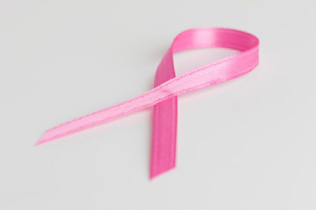 Recaudación de fondos para una persona con cáncer de seno