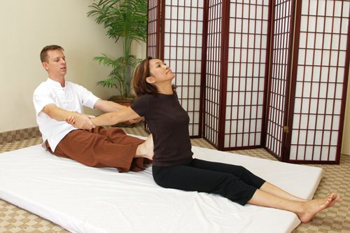 Galería de estiramientos de masaje tailandés Health Salud holística