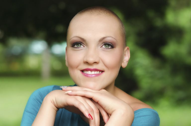 Pérdida de cabello después del tratamiento del cáncer de la sangre