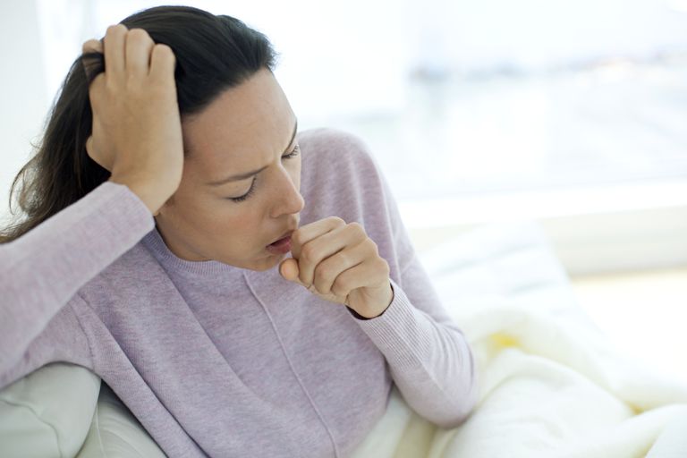 Dolor de cabeza por la tos: tos primaria (maniobra de Valsalva) Dolor de cabeza