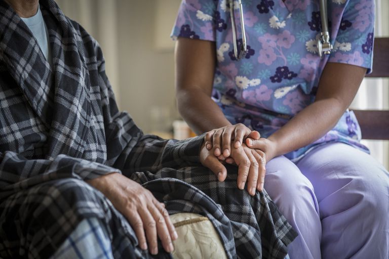 Cómo comparar Hospicios con Hospicios sin Ánimo de Lucro Con Problemas de fin de vida