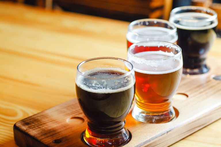 ¿Beber cerveza con moderación es bueno para su salud?