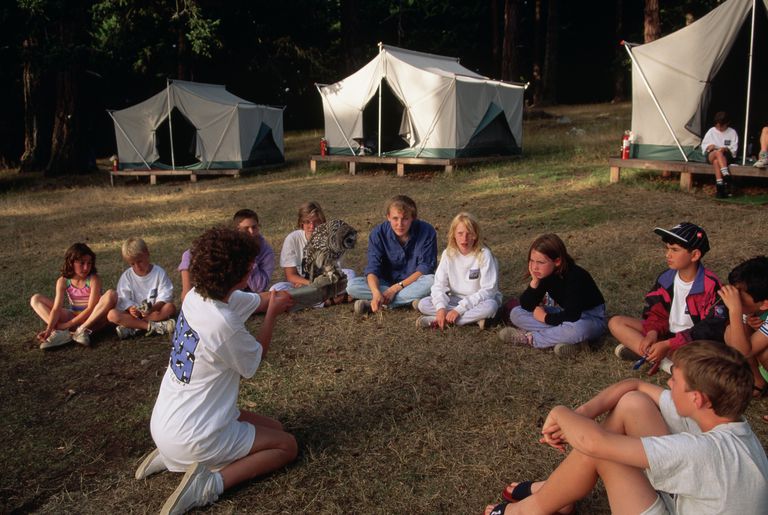 ¿Es el campamento de verano adecuado para su hijo autista?