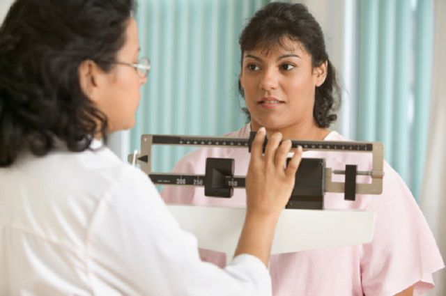 ¿Es la pérdida de peso un síntoma de cáncer de ovario u otros tipos de cáncer?