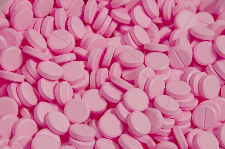 La pequeña píldora rosada que aumenta el deseo sexual femenino