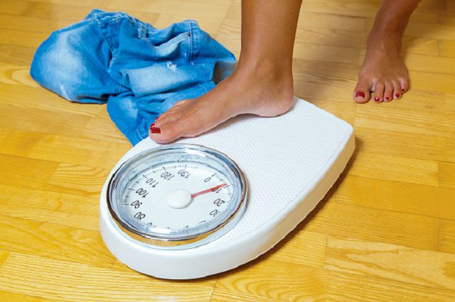 Manejar la obesidad usando una tabla de IMC para rastrear el progreso