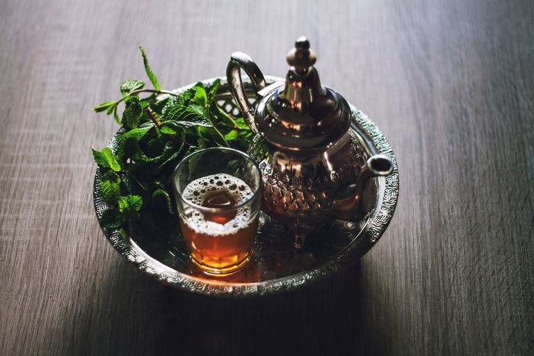 Beneficios del té de menta y efectos secundarios