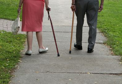 Ayudas a la movilidad: qué deben saber las personas con artritis