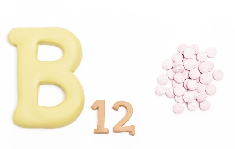 Síntomas de mieloneuropatía por deficiencia de vitamina B12