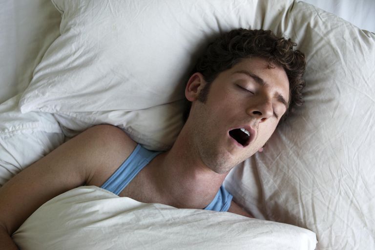 La relación entre la apnea del sueño y la presión arterial alta