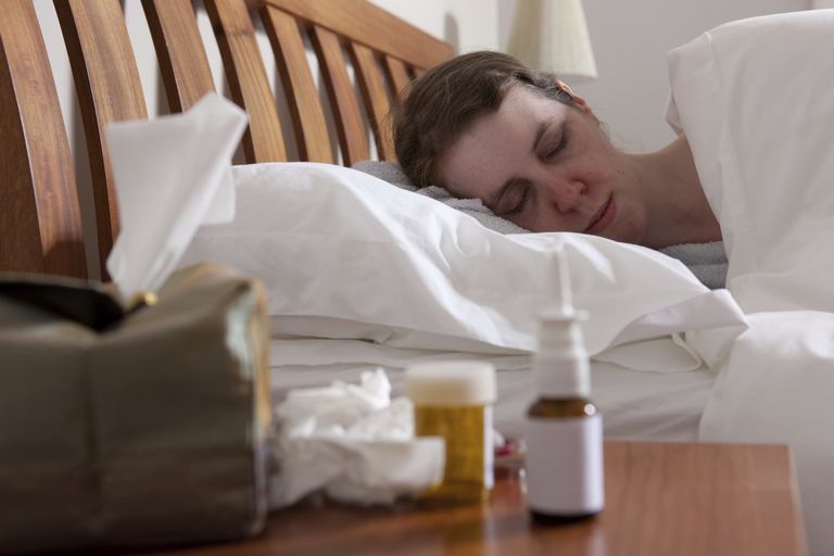 ¿Debería usar medicamentos de aerosol nasal para los síntomas del resfriado y la gripe?