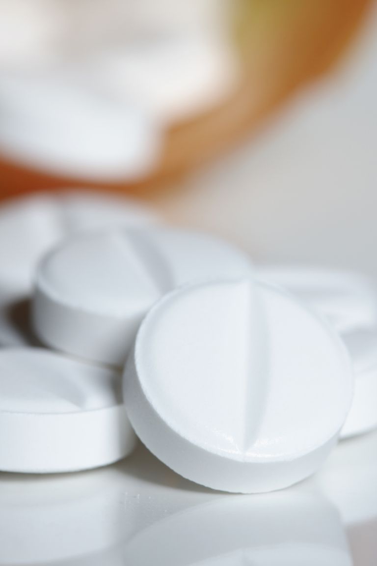 Efectos secundarios y riesgos de tomar oxicodona para los dolores de cabeza
