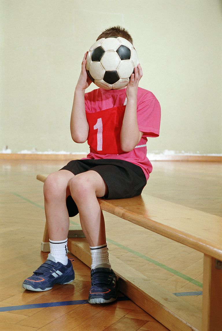 Enseñar a los niños con autismo Cómo jugar fútbol