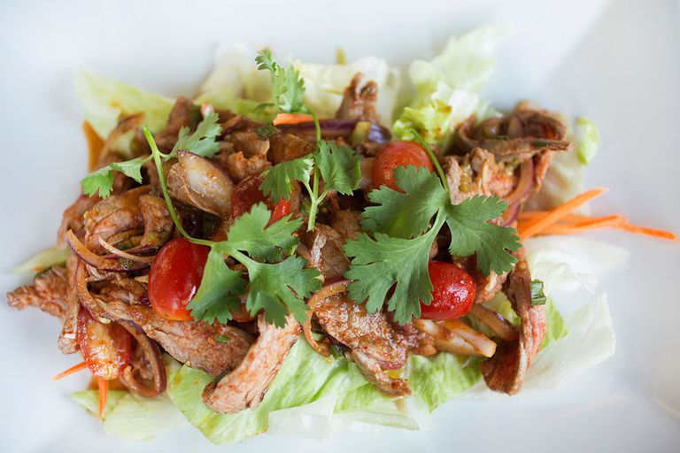 Información nutricional de alimentos tailandeses: opciones de menú y calorías