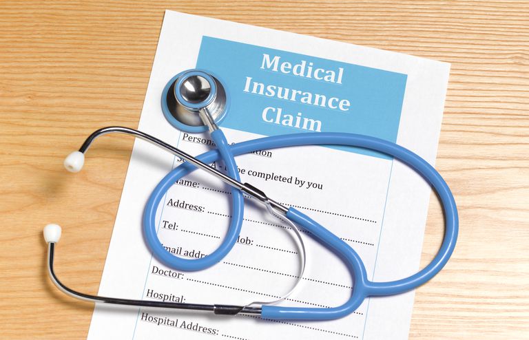 ¿Qué significa HIPAA en la oficina médica?