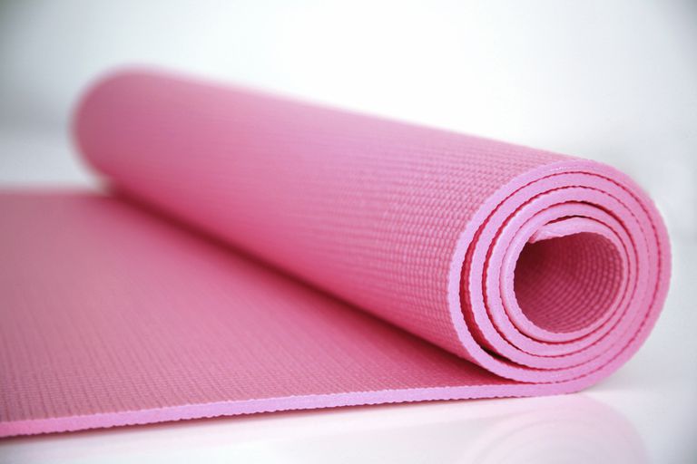 Qué debe saber antes de comprar una estera de yoga
