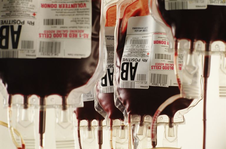 Lo que debe saber sobre las transfusiones de sangre y la EII
