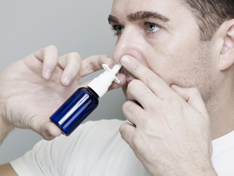 ¿Qué aerosol de esteroides nasales es mejor para las alergias?