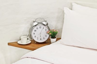 Por qué la EII afecta el sueño
